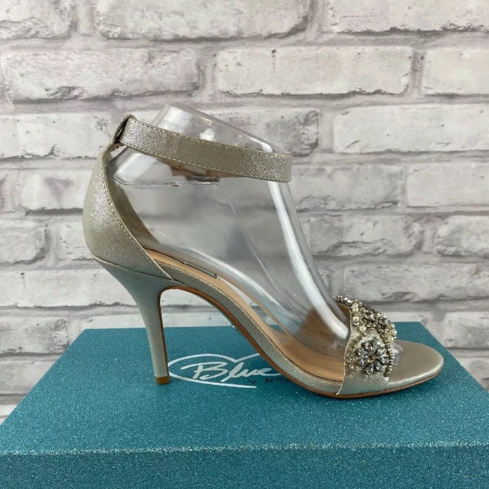 Betsey Johnson Women's Heel sandals 8.5 Silver